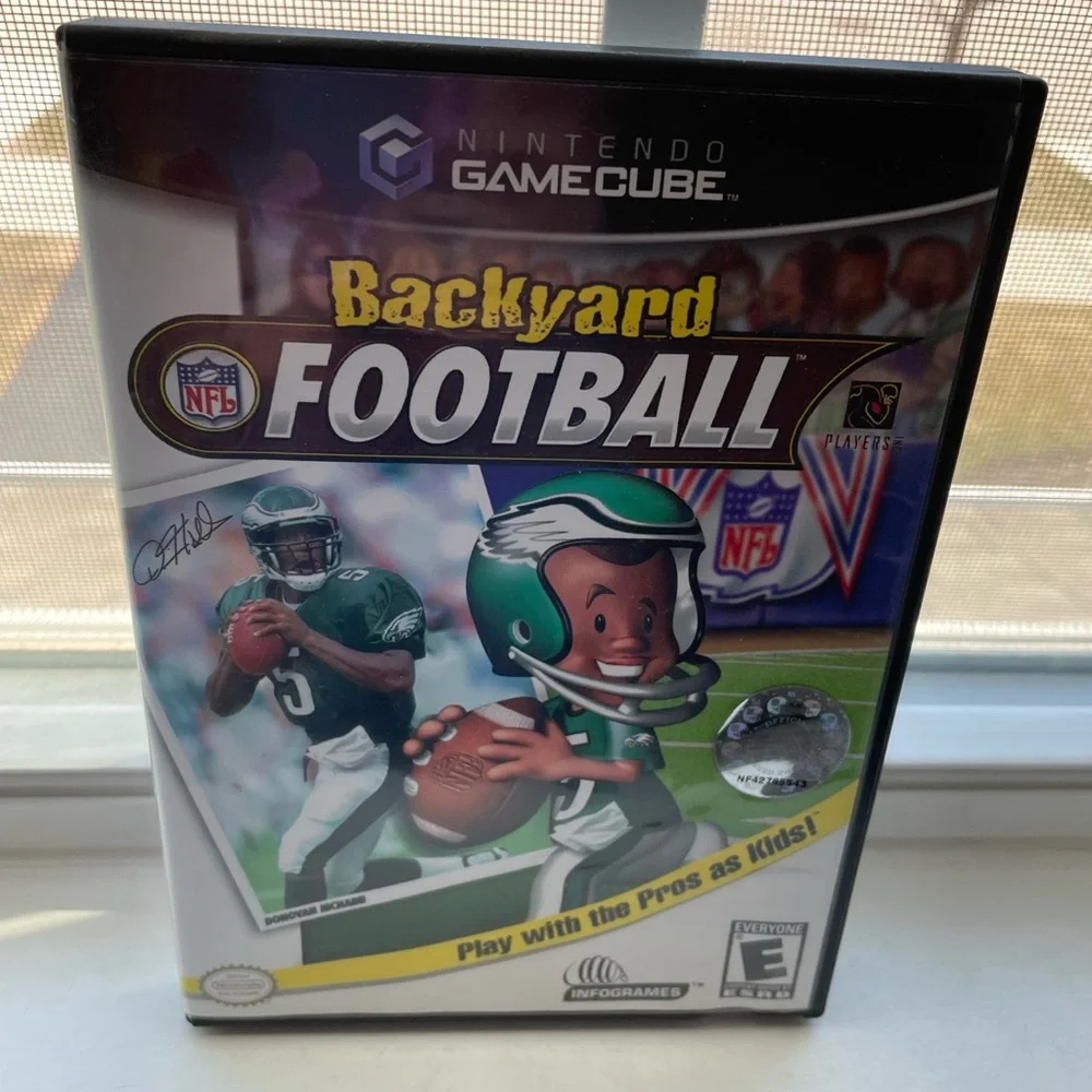 Nintendo GameCube Backyard Football - Picture 1 of 3